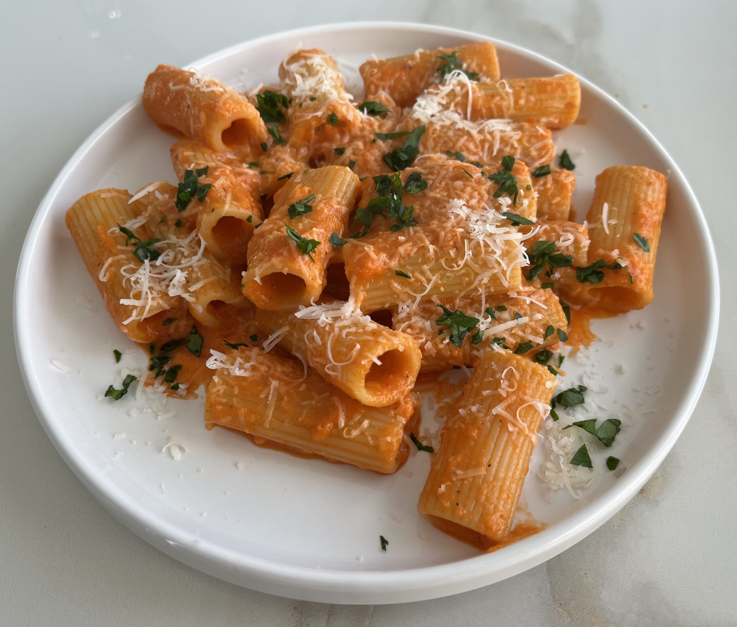 Creamy Roasted Red Pepper Rigatoni